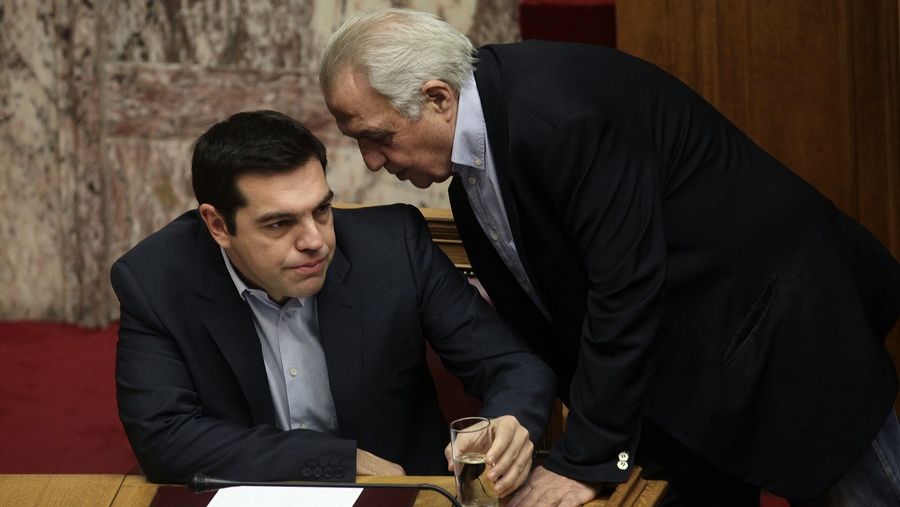 Αλέκος Φλαμπουράρης: Ο «Νέστορας» της Αριστεράς και «μέντορας» του Αλέξη Τσίπρα