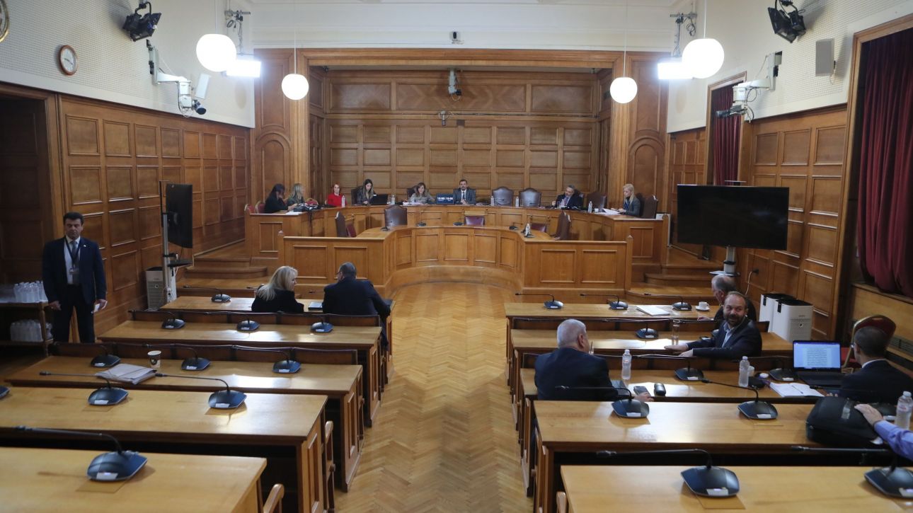 Εξεταστική ΟΠΕΚΕΠΕ: Μήνυση Λαζαρίδη στη διευθύντρια του Γραφείου Τύπου του ΠΑΣΟΚ