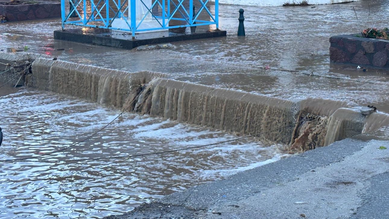Κακοκαιρία σε Ηγουμενίτσα, Ηπειρο: Καταρρακτώδεις βροχές, κατολισθήσεις και πλημμύρες