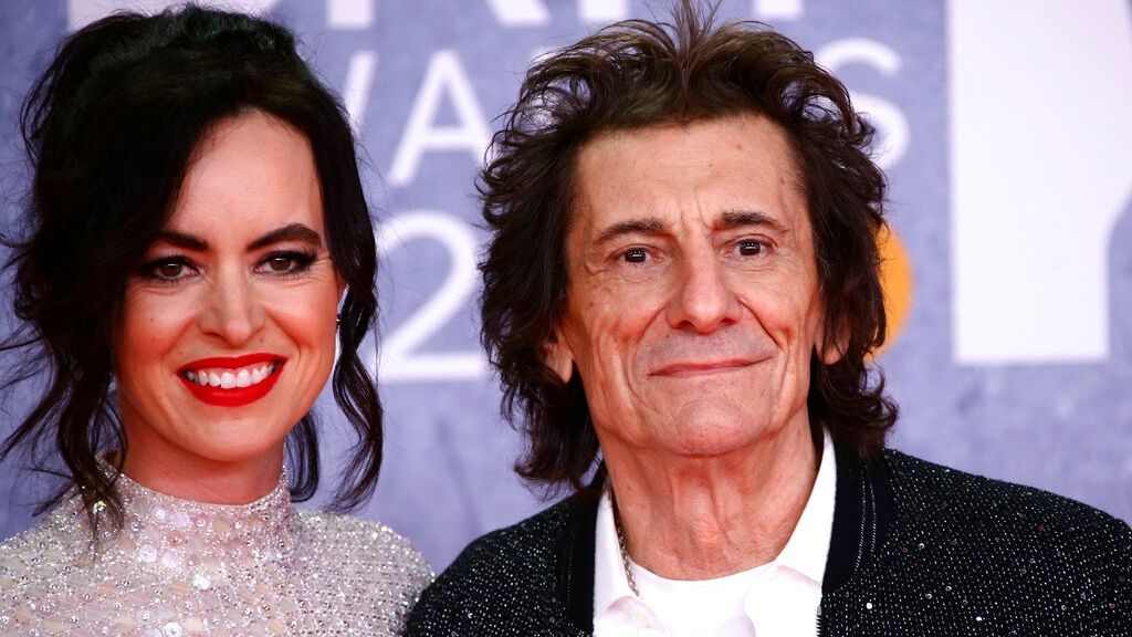 Ο Ronnie Wood αποκαλύπτει νέα σειρά πορτρέτων για τα 50 χρόνια του στους Rolling Stones