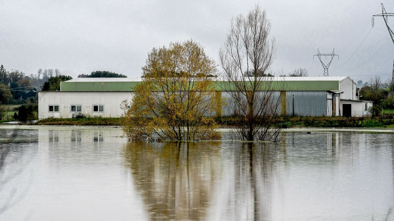 Κακοκαιρία: Σε κατάσταση έκτακτης ανάγκης αρκετές περιοχές - Ανυπολόγιστες ζημιές, χωριά αποκομμένα