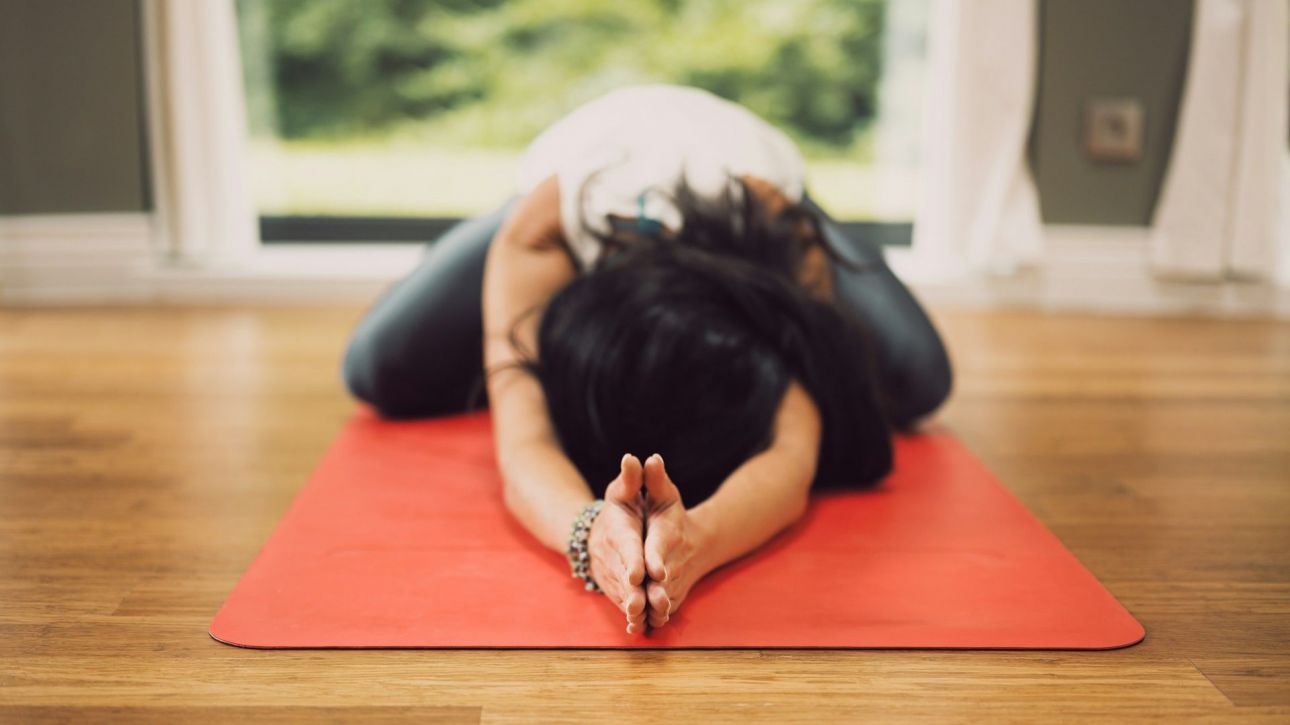 Αυτό είναι το είδος γυμναστικής που βοηθάει στον ύπνο περισσότερο από όλα τα άλλα