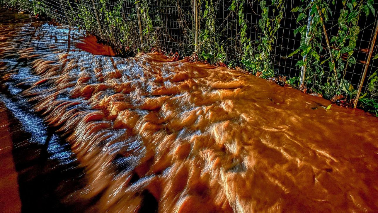 Κόκκινος συναγερμός για την κακοκαιρία σε τέσσερις περιοχές: Ισχυρές βροχές και στην Αττική