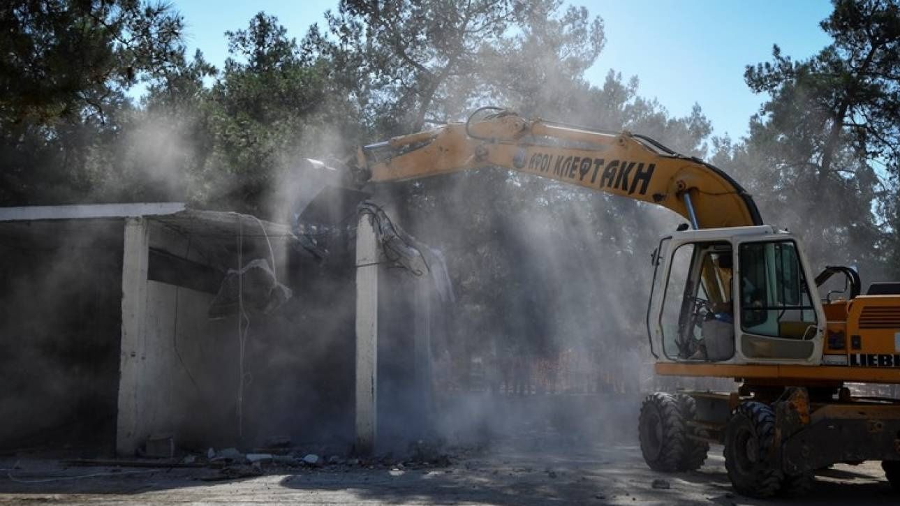 Θεσσαλονίκη: Κατεδαφίζονται απαλλοτριωμένα και ετοιμόρροπα κτίρια στην Άνω Πόλη