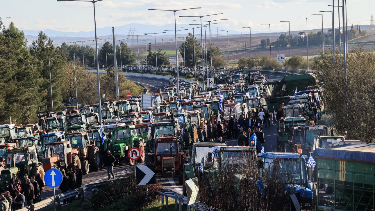 Λάρισα: Προθεσμία για τις 4 Δεκεμβρίου στους δύο συλληφθέντες αγρότες, οι οποίοι αφέθηκαν ελεύθεροι