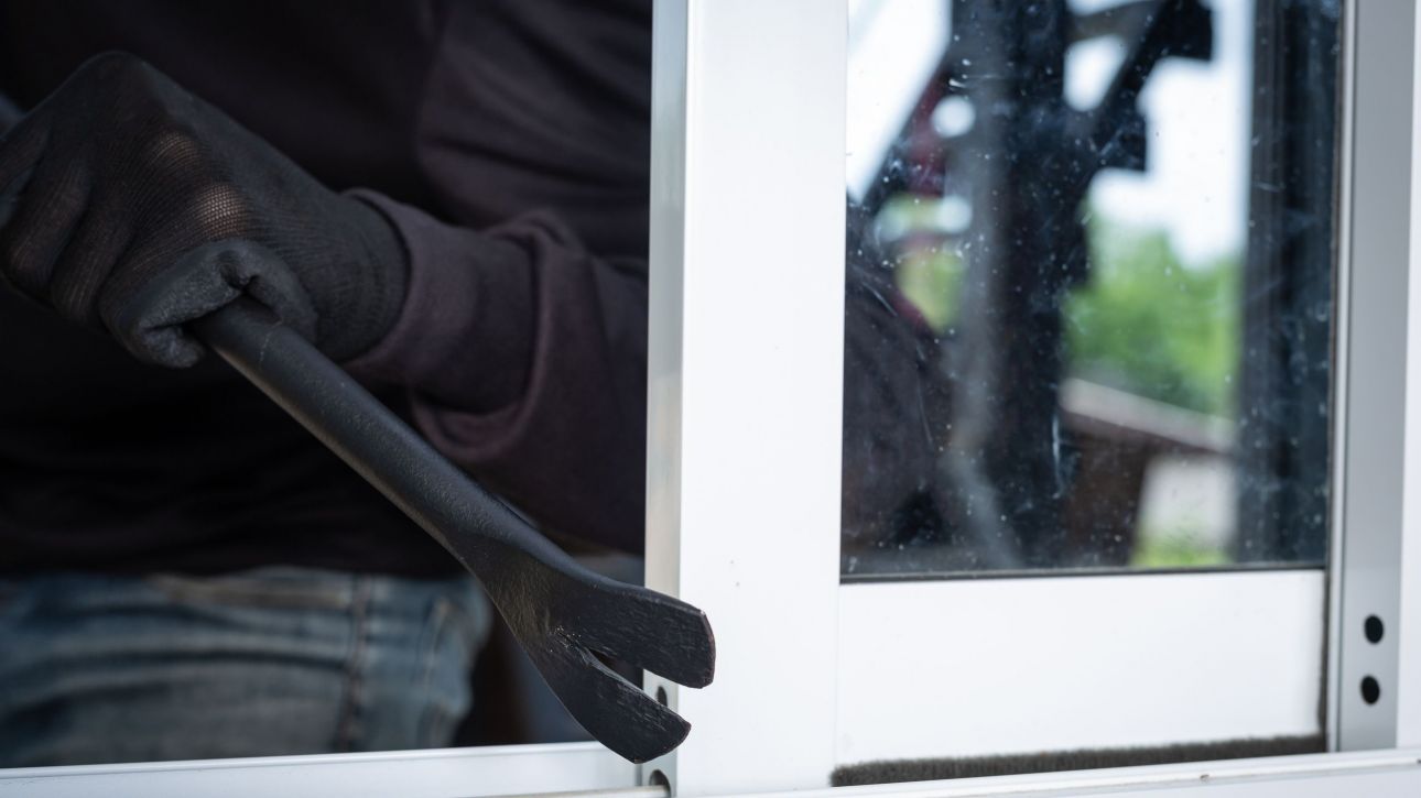 Κινηματογραφική καταδίωξη διαρρηκτών στο κέντρο της Θεσσαλονίκης – Πήδηξαν από το μπαλκόνι