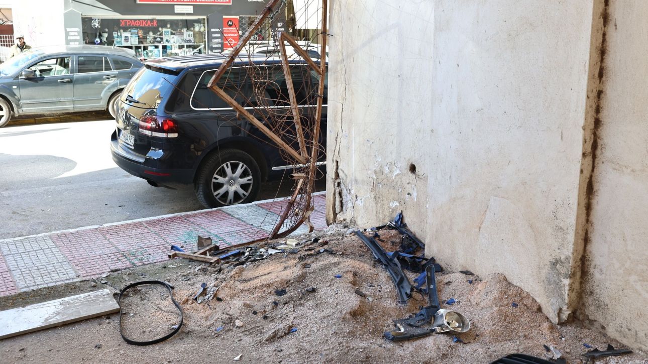 Τροχαίο στη Λούτσα:«Πονάει το αυτί μου» έλεγε ο 29χρονος στον διασώστη ενώ είχε σκοτώσει τον 24χρονο