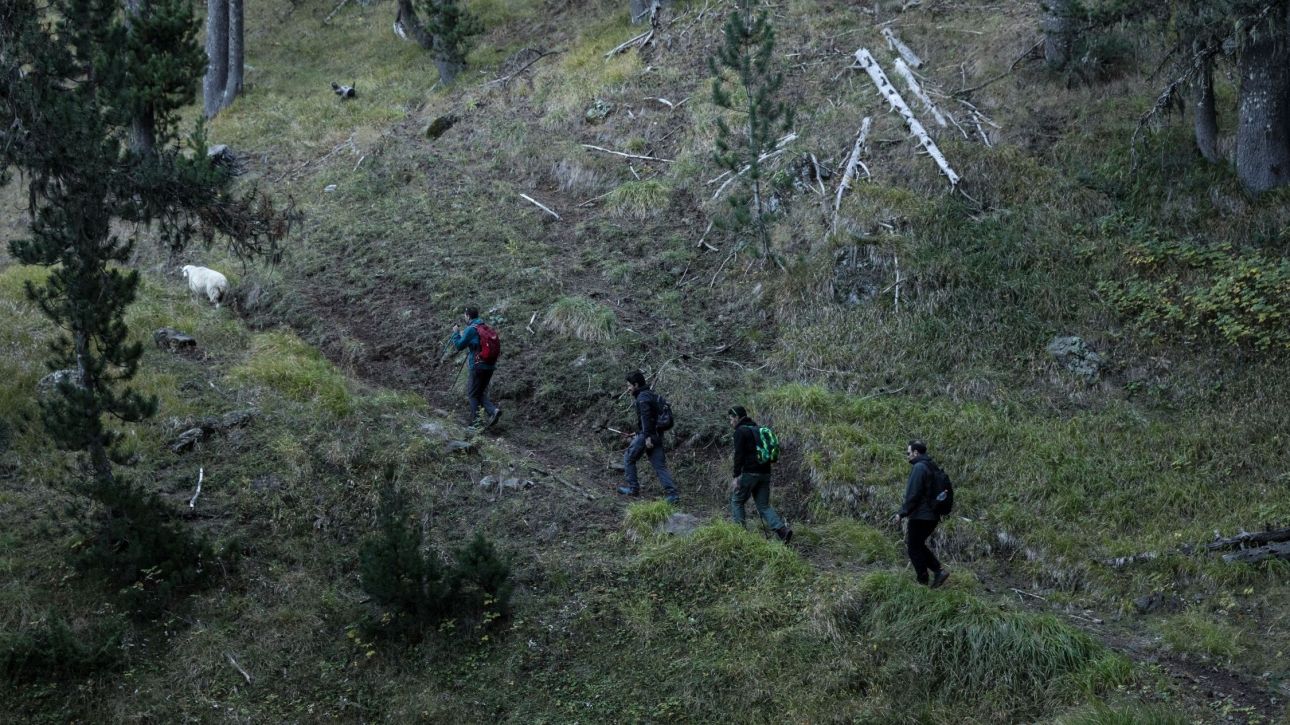 &Alpha;&delta;&alpha;&mu;&alpha;&kappa;&omicron;&pi;&omicron;ύ&lambda;&omicron;&upsilon;: &laquo;&Tau;&alpha; &mu;&omicron;&nu;&omicron;&pi;ά&tau;&iota;&alpha; &mu;&pi;&omicron;&rho;&omicron;ύ&nu; &nu;&alpha; &sigma;ώ&sigma;&omicron;&upsilon;&nu; &tau;&omicron;&nu; &kappa;ό&sigma;&mu;&omicron;&raquo; - &Pi;ό&tau;&epsilon; &kappa;&alpha;&iota; &pi;&omega;&sigmaf; έ&gamma;&iota;&nu;&alpha;&nu; viral &omicron;&iota; &pi;&epsilon;&zeta;&omicron;&pi;&omicron;&rho;ί&epsilon;&sigmaf;