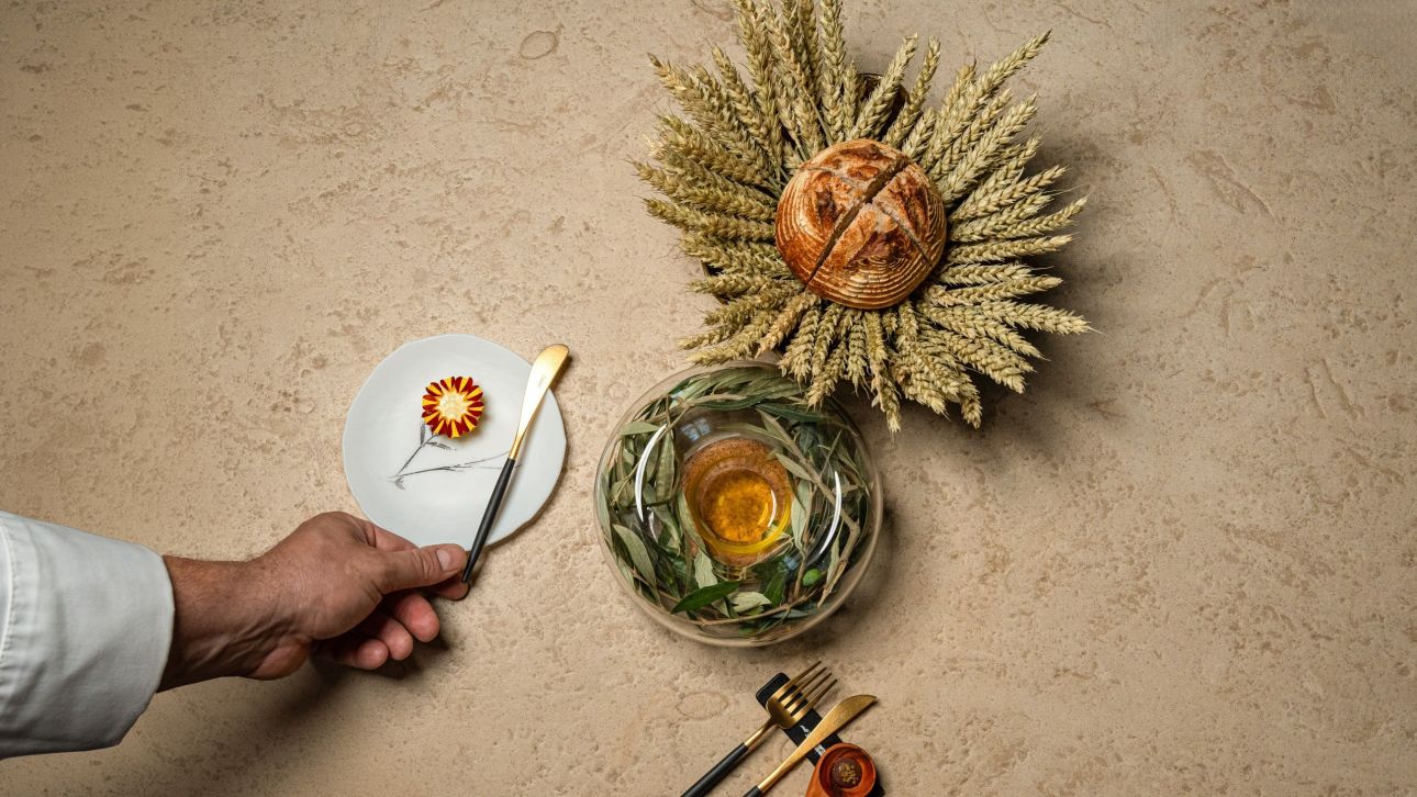 Μπορεί ένα αστέρι Michelin να μεταμορφωθεί σε τηγανίτα με μέλι, ενώνοντας το χθες με το αύριο;