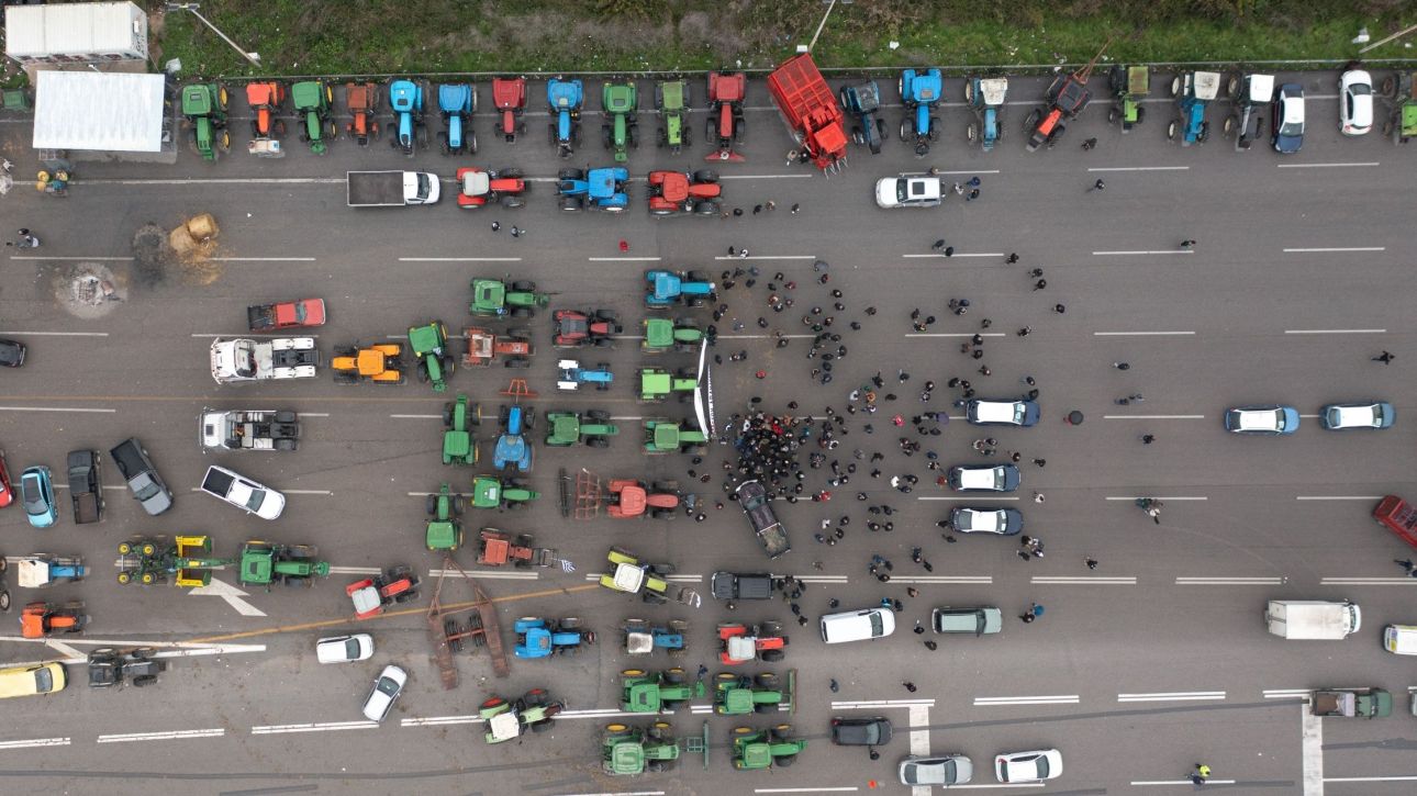 Μπρα ντε φερ διαρκείας κυβέρνησης – αγροτών: Εξετάζεται παράταση στο φθηνό ρεύμα