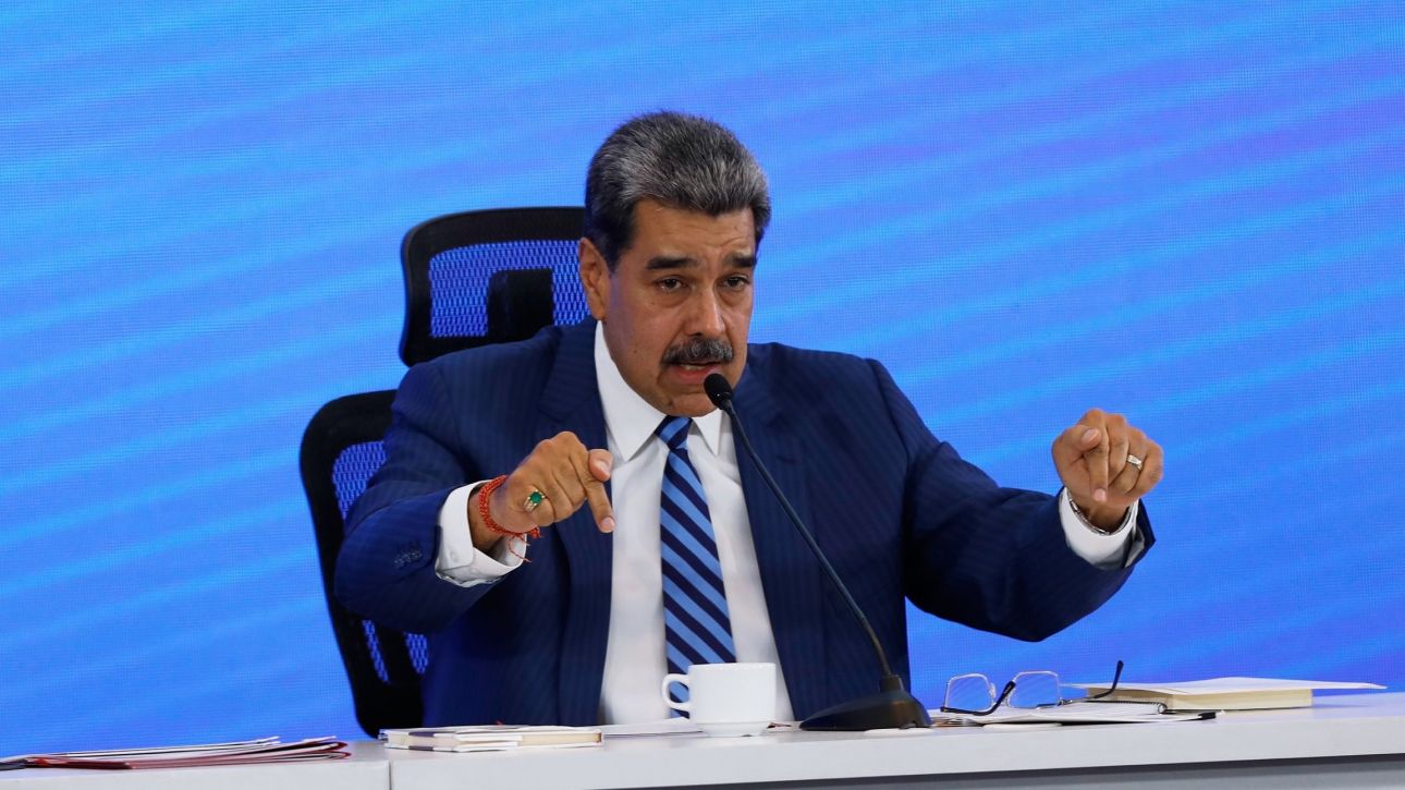 Επιβεβαιώνει την τηλεφωνική επικοινωνία με Τραμπ ο Μαδούρο – «Ευπρόσδεκτος ο διάλογος»