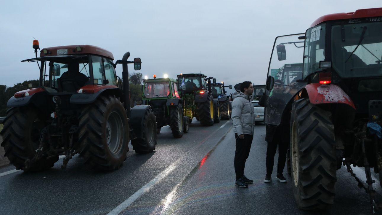 Αγρότες: Επ’ αόριστον ο αποκλεισμός της Εγνατίας στον κόμβο Κερδυλλίων