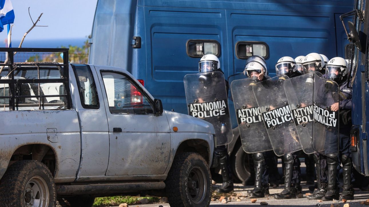 Δύο διμοιρίες από Αθήνα εκτάκτως στην Κρήτη λόγω αγροτικών κινητοποιήσεων