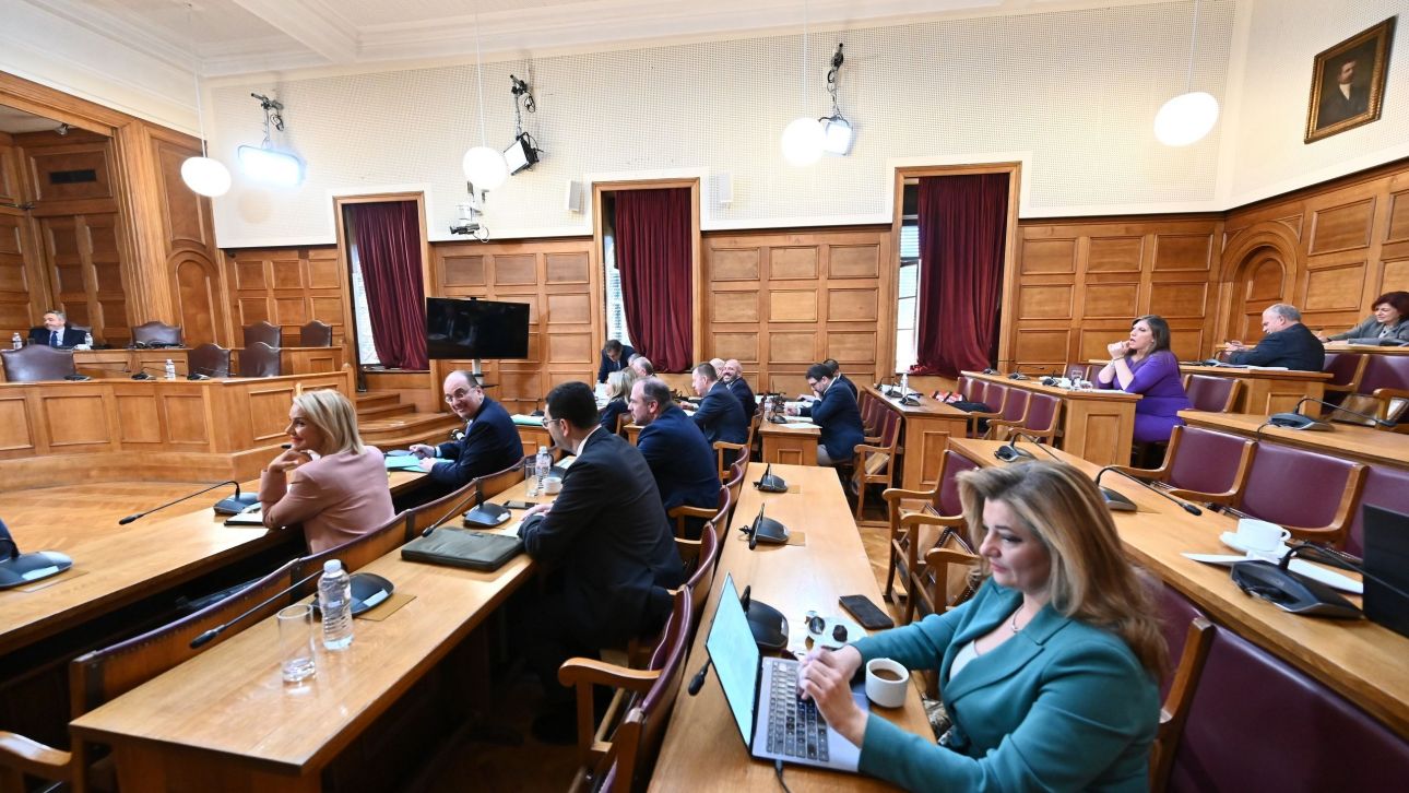 Ξυλούρης στην εξεταστική: Το ψευδώνυμο μου είναι «Τζίτζης» όχι «Φραπές» – Ένταση με Κωνσταντοπούλου