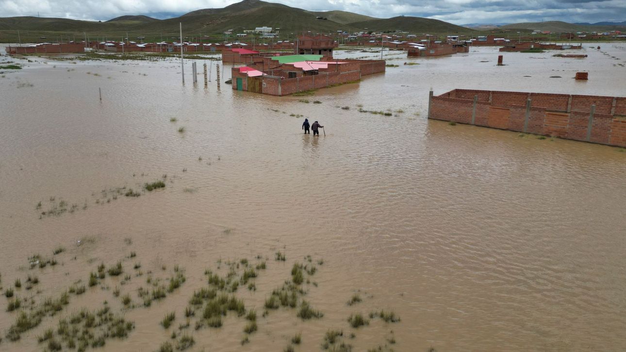Τρεις νεκροί και οκτώ αγνοούμενοι από τις πλημμύρες στην Βολιβία