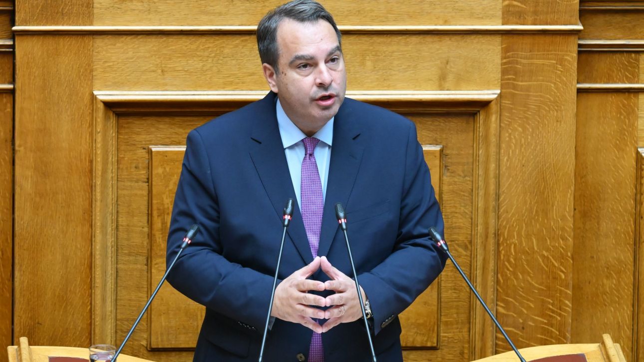 &Theta;&alpha;&nu;ά&sigma;&eta;&sigmaf; &Pi;&alpha;&pi;&alpha;&theta;&alpha;&nu;ά&sigma;&eta;&sigmaf;:&nbsp;&laquo;&Alpha;&pi;ό &tau;&eta; &sigma;&kappa;&omicron;&tau;&epsilon;&iota;&nu;ή &Epsilon;&lambda;&lambda;ά&delta;&alpha; &tau;&eta;&sigmaf; &kappa;&rho;ί&sigma;&eta;&sigmaf; &sigma;&tau;&eta; &phi;&omega;&tau;&epsilon;&iota;&nu;ή &Epsilon;&lambda;&lambda;ά&delta;&alpha; &tau;&eta;&sigmaf; &alpha;&nu;ά&pi;&tau;&upsilon;&xi;&eta;&sigmaf;&raquo;