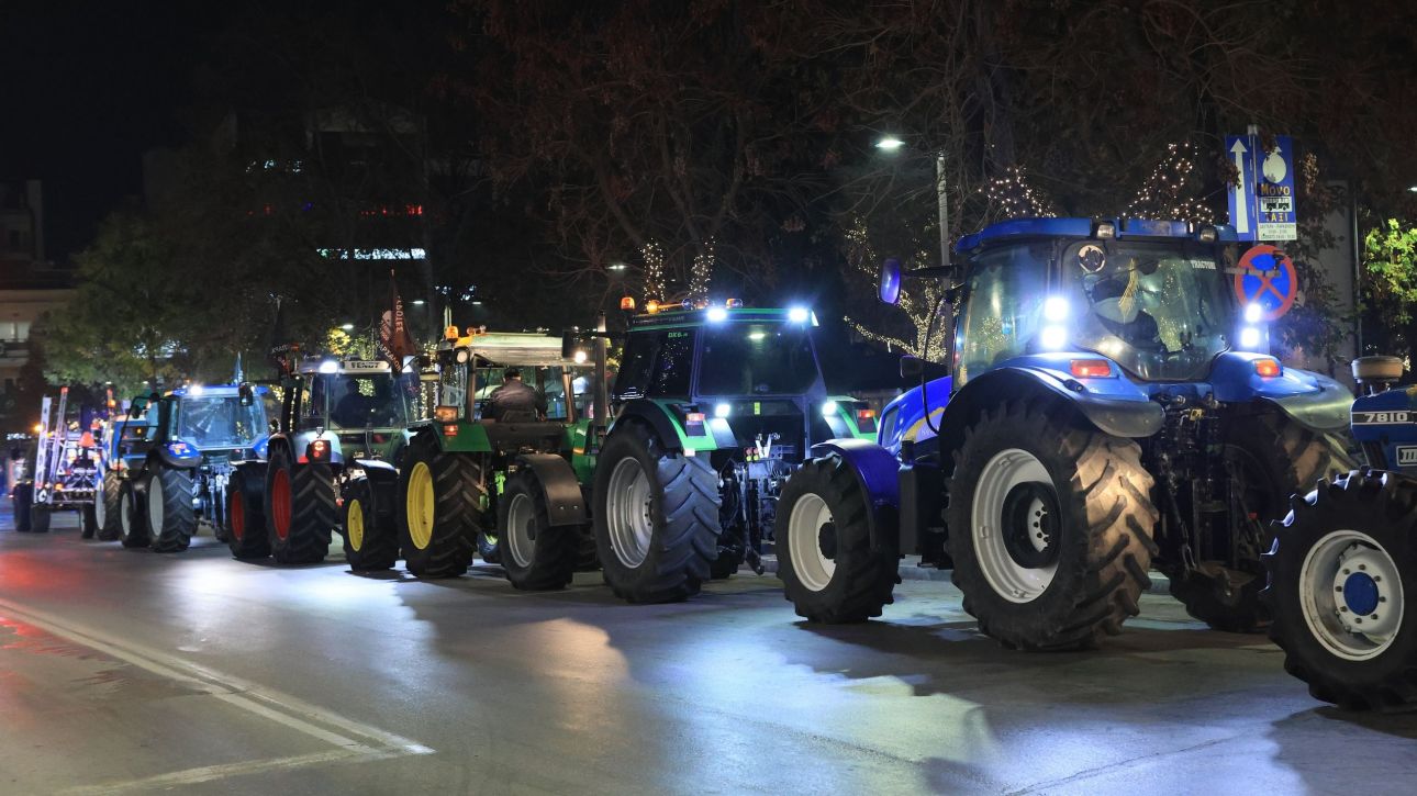 Πίσω στα μπλόκα οι αγρότες: «Ξανασκεφτείτε το» καλούν την κυβέρνηση και βάζουν «κόκκινες γραμμές»