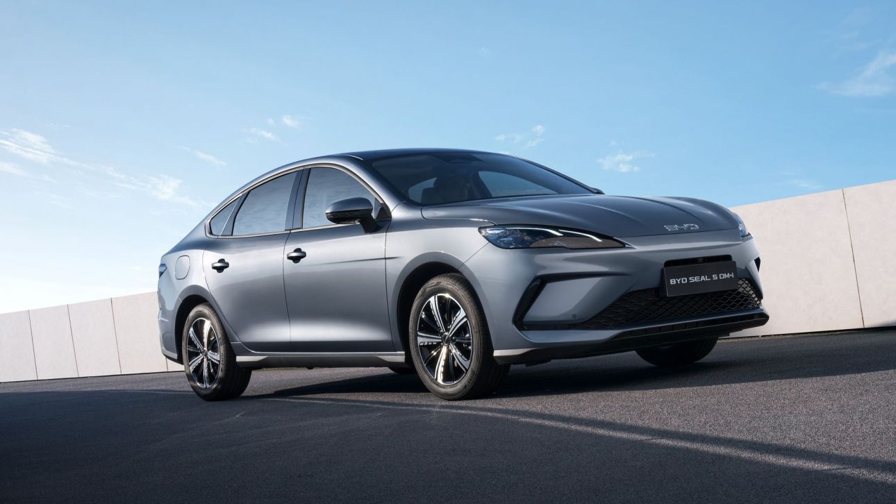 To &nu;έ&omicron; BYD Seal 5 DM-i &epsilon;ί&nu;&alpha;&iota; έ&nu;&alpha; &kappa;&lambda;&alpha;&sigma;&iota;&kappa;ό &sigma;&epsilon;&nu;&tau;ά&nu;