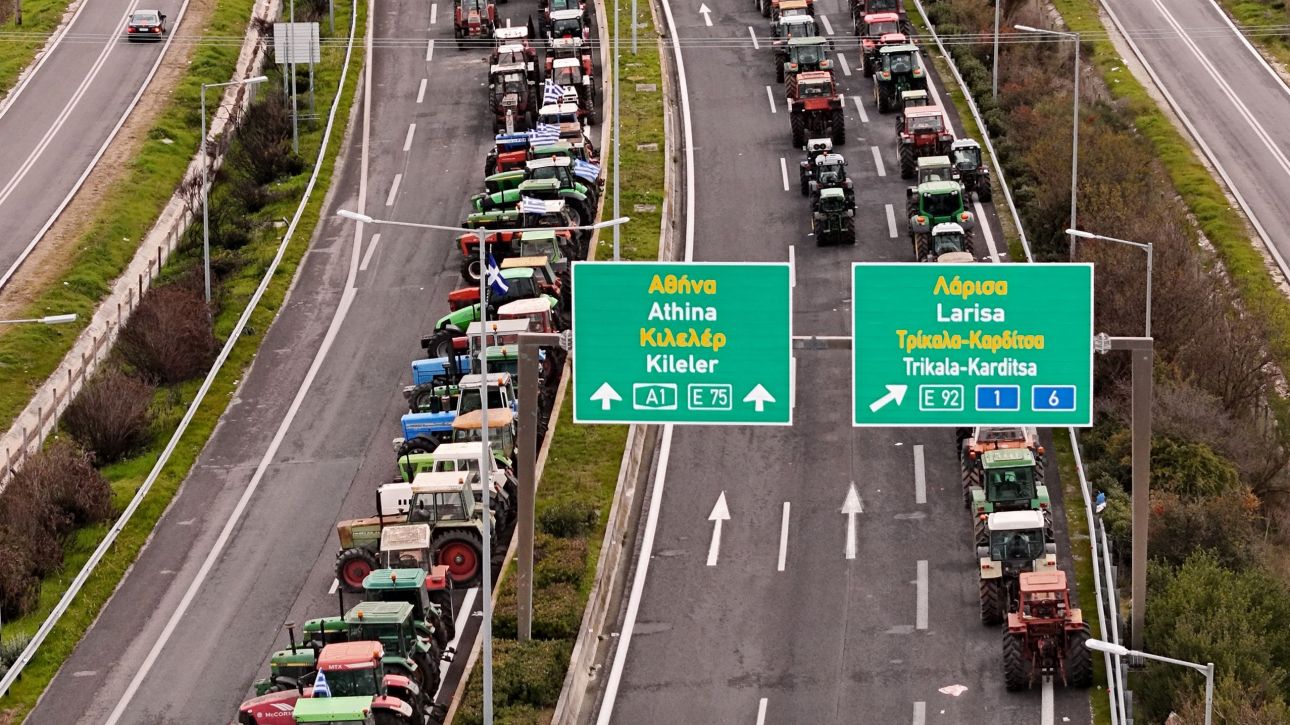 Αγρότες: Έξτρα λωρίδες ζητά η Τροχαία – Μποτιλιάρισμα στο Σχηματάρι, ουρές 10 χλμ μέχρι Ριτσώνα