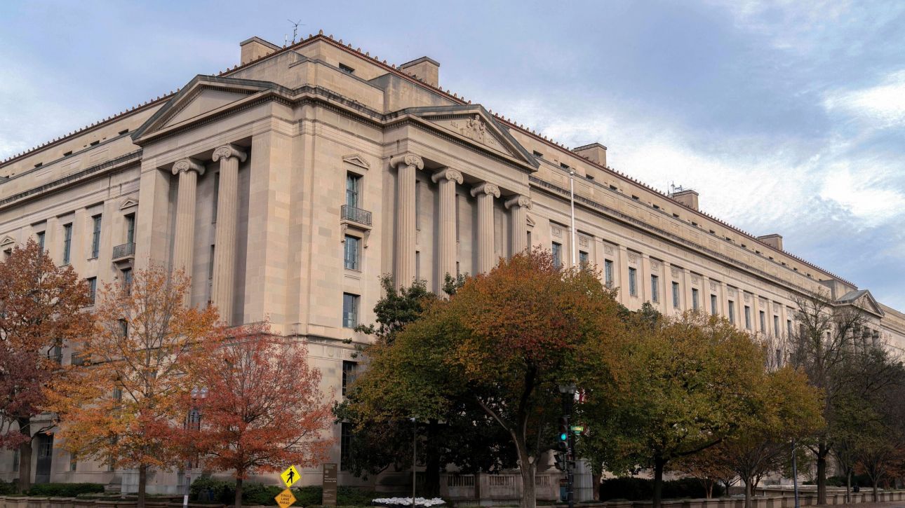 Στη δημοσιότητα 11.000 αρχεία για την υπόθεση Έπσταϊν από το αμερικανικό υπουργείο Δικαιοσύνης