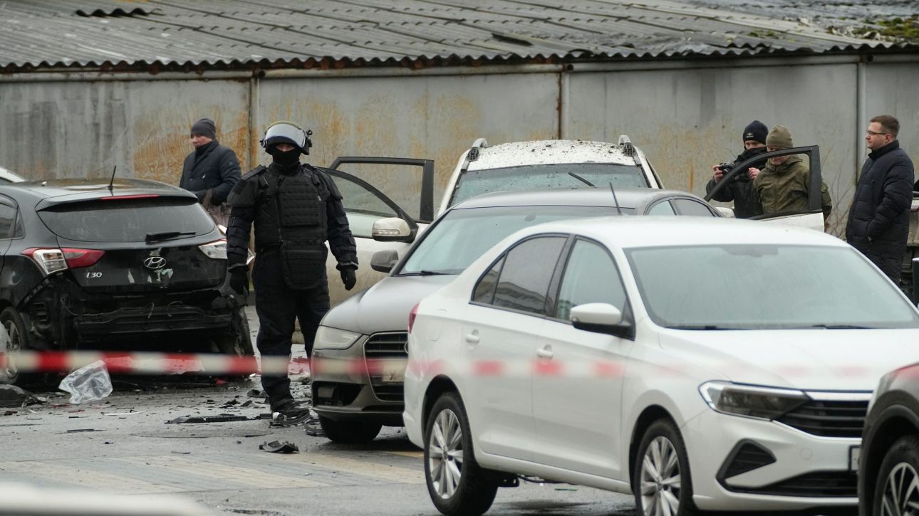 Έκρηξη με τρεις νεκρούς στη Μόσχα κοντά στο σημείο της δολοφονίας του στρατηγού Σαρβάροφ