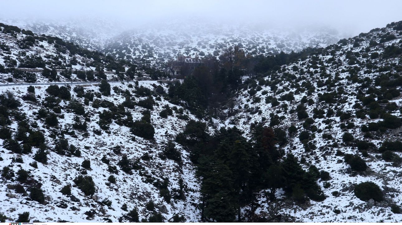 Καιρός: Έρχονται χιόνια και σε χαμηλά υψόμετρα από την Κυριακή – Παγετός και κρύο σε όλη τη χώρα