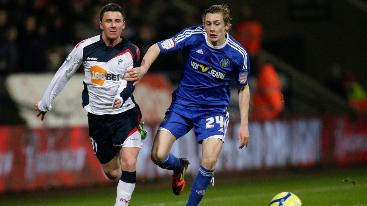 «Είχα πάρει την ομάδα μεθυσμένος, δεν θυμόμουν καν ότι την πήρα», λέει ο ιδιοκτήτης της Μάκλσφιλντ