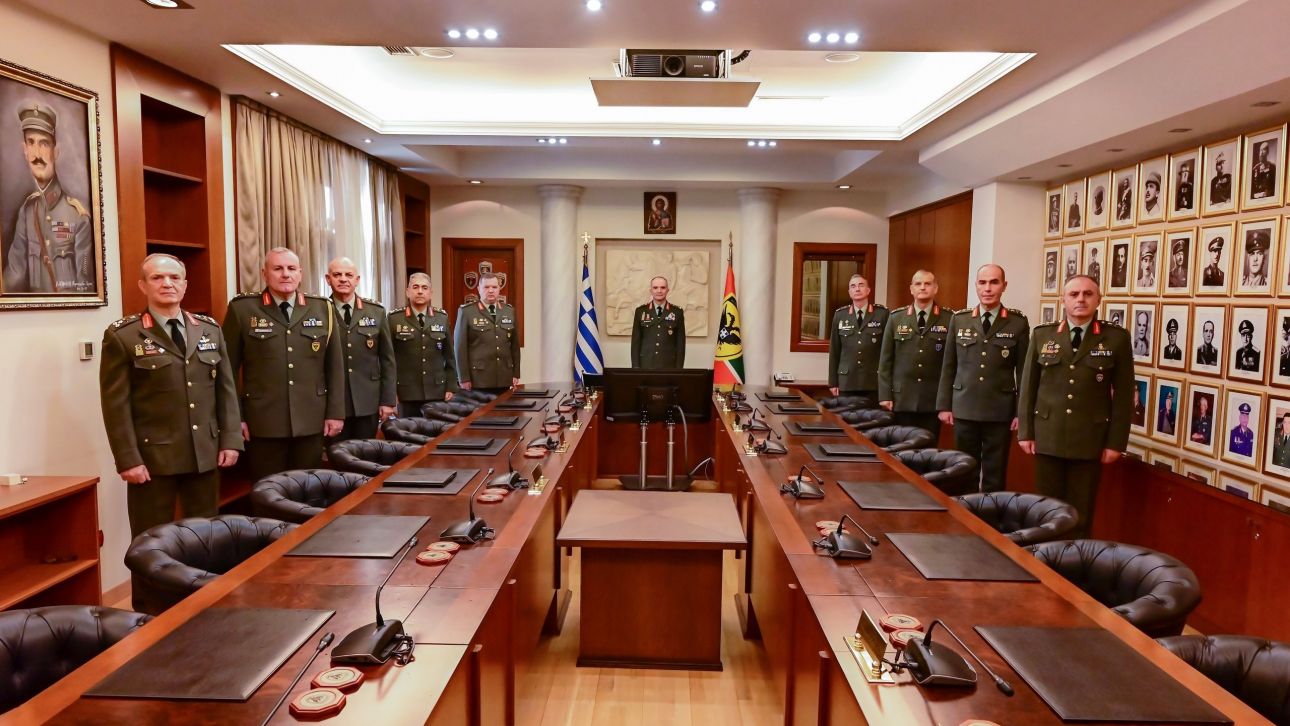 Πρώτη συνεδρίαση του νέου Ανώτατου Στρατιωτικού Συμβουλίου – Οι διοικητές των μεγάλων σχηματισμών