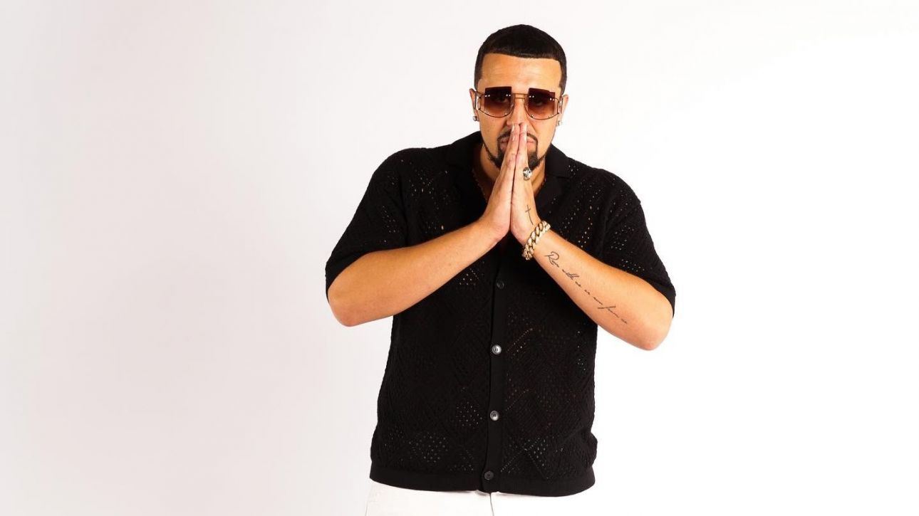 Το φαινόμενο Gio Kay: Η γλώσσα της Gen Z στα social media και η «νοοτροπία» που τον έκανε διάσημο