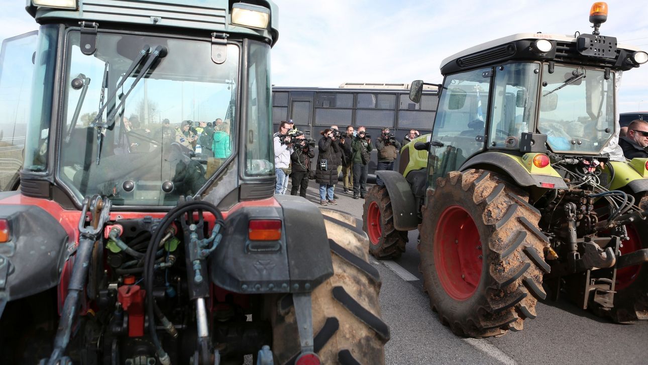 &Alpha;&gamma;&rho;&omicron;&tau;&iota;&kappa;ά &mu;&pi;&lambda;ό&kappa;&alpha;: &Kappa;&lambda;&epsilon;&iota;&sigma;&tau;ή &eta; &Epsilon;&theta;&nu;&iota;&kappa;ή &sigma;&tau;&alpha; &Nu;έ&alpha; &Mu;&omicron;&upsilon;&delta;&alpha;&nu;&iota;ά - &Alpha;&pi;ό &pi;&omicron;&upsilon; &delta;&iota;έ&rho;&chi;&omicron;&nu;&tau;&alpha;&iota; &tau;&alpha; &omicron;&chi;ή&mu;&alpha;&tau;&alpha;