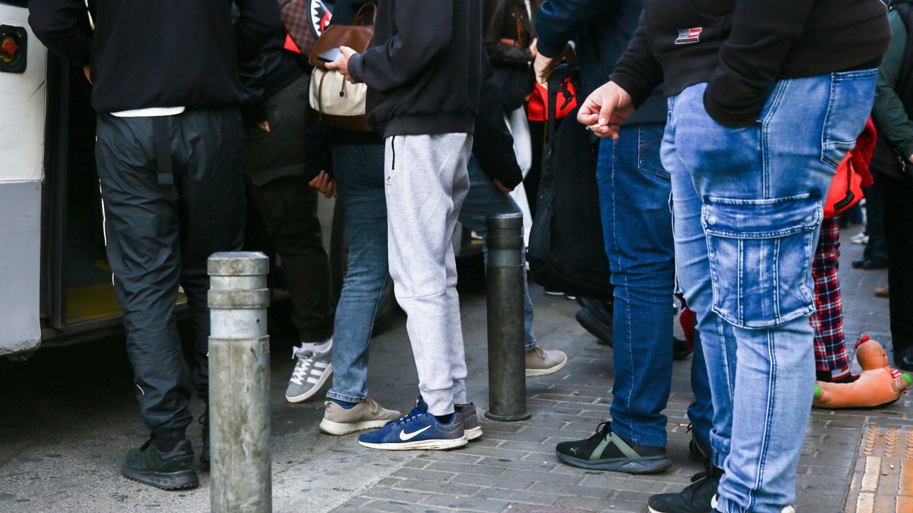 &Kappa;&upsilon;&psi;έ&lambda;&eta;: &Sigma;&epsilon;&xi;&omicron;&upsilon;&alpha;&lambda;&iota;&kappa;ή &pi;&alpha;&rho;&epsilon;&nu;ό&chi;&lambda;&eta;&sigma;&eta; &sigma;&epsilon; 15&chi;&rho;&omicron;&nu;&omicron; &mu;έ&sigma;&alpha; &sigma;&epsilon; &lambda;&epsilon;&omega;&phi;&omicron;&rho;&epsilon;ί&omicron;