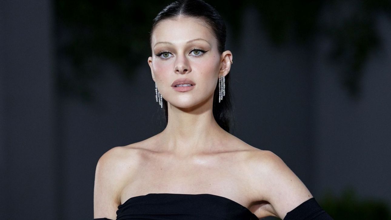 Φέι Ντάναγουεϊ και Νίκολα Πελτζ-Μπέκαμ πρωταγωνιστούν στο δράμα «Prima» των Morelli Brothers