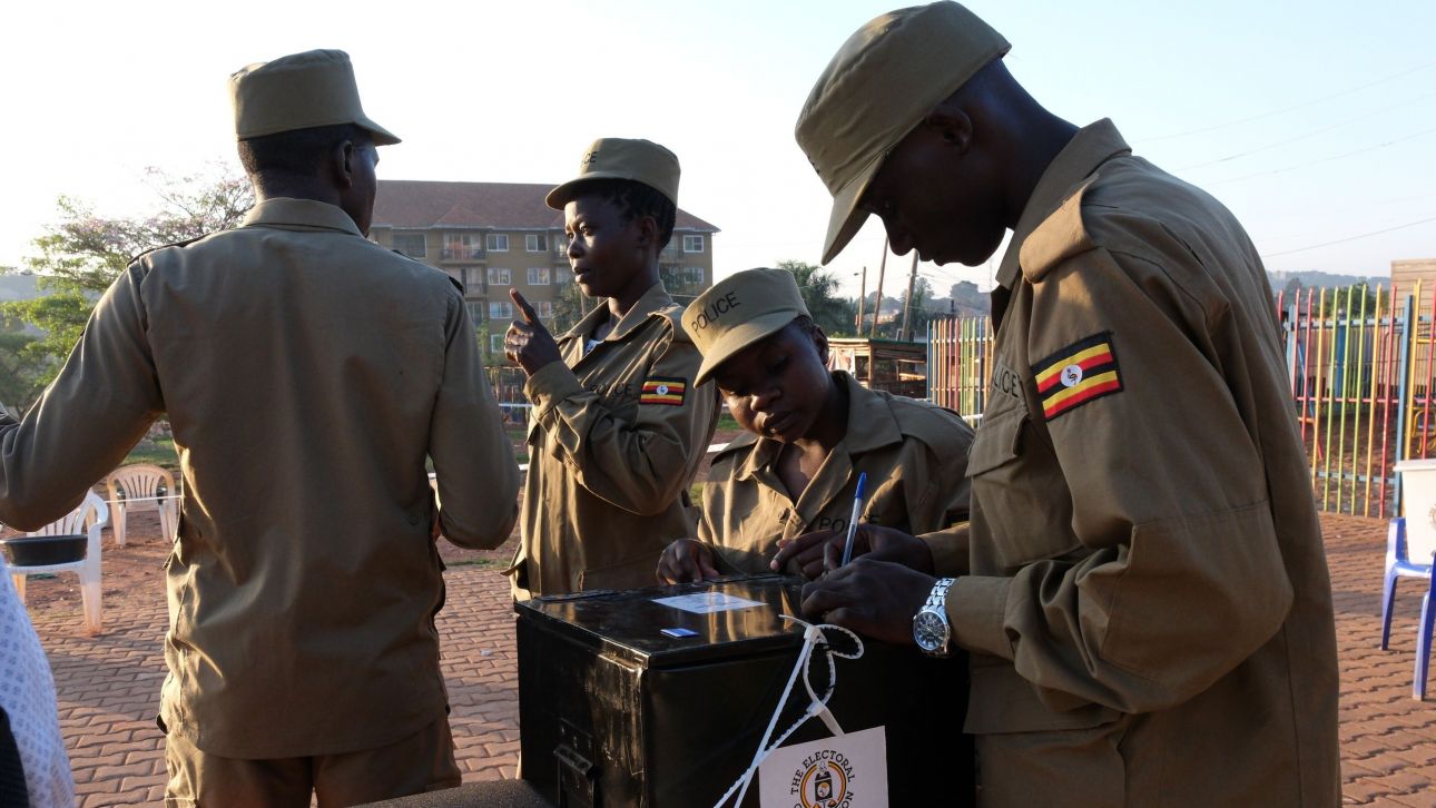 &Sigma;&epsilon; &kappa;&lambda;ί&mu;&alpha; έ&nu;&tau;&alpha;&sigma;&eta;&sigmaf; &omicron;&iota; &beta;&omicron;&upsilon;&lambda;&epsilon;&upsilon;&tau;&iota;&kappa;έ&sigmaf; &epsilon;&kappa;&lambda;&omicron;&gamma;έ&sigmaf; &sigma;&tau;&eta;&nu; &Omicron;&upsilon;&gamma;&kappa;ά&nu;&tau;&alpha; - &Eta; &beta;ί&alpha;&iota;&eta; &pi;&rho;&omicron;&epsilon;&kappa;&lambda;&omicron;&gamma;&iota;&kappa;ή &epsilon;&kappa;&sigma;&tau;&rho;&alpha;&tau;&epsilon;ί&alpha; &tau;&omicron;&upsilon; &Mu;&omicron;&upsilon;&sigma;&epsilon;&beta;έ&nu;&iota;