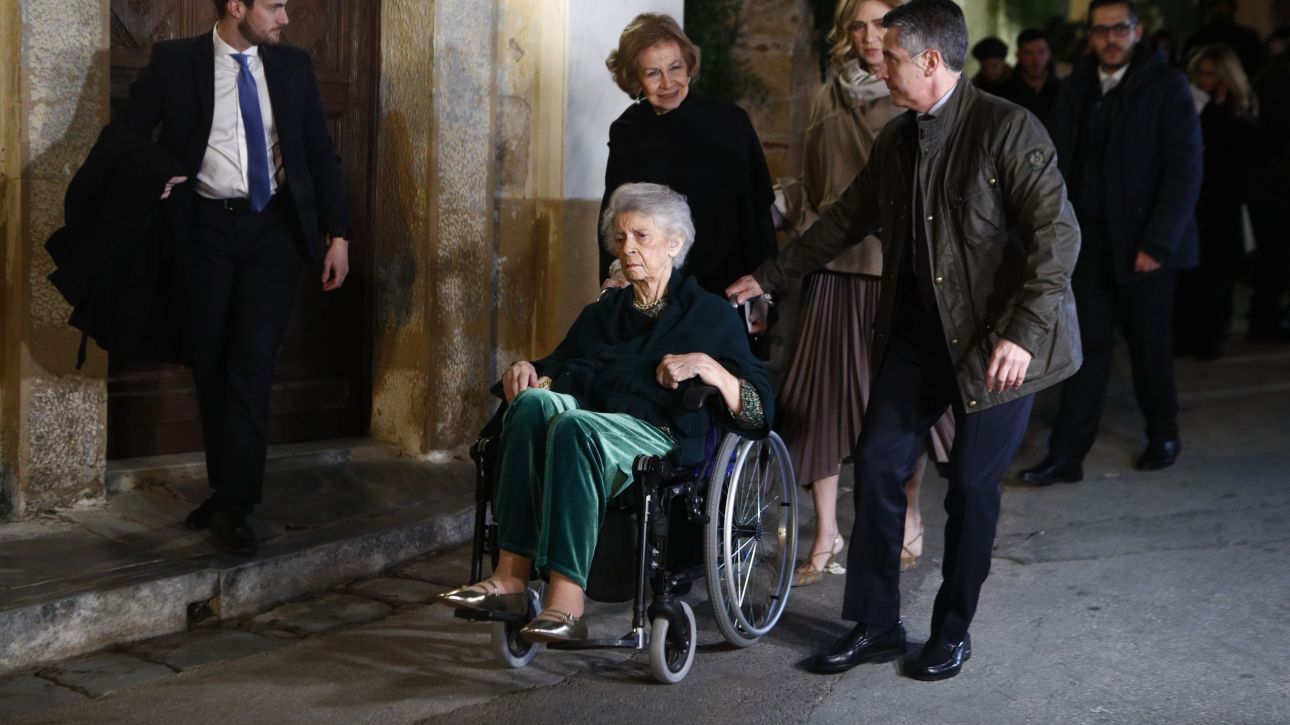 &Tau;&eta; &Delta;&epsilon;&upsilon;&tau;έ&rho;&alpha; &sigma;&tau;&eta;&nu; &Alpha;&theta;ή&nu;&alpha; &eta; &kappa;&eta;&delta;&epsilon;ί&alpha; &kappa;&alpha;&iota; &eta; &tau;&alpha;&phi;ή &tau;&eta;&sigmaf; &pi;&rho;&iota;&gamma;&kappa;ί&pi;&iota;&sigma;&sigma;&alpha;&sigmaf; &Epsilon;&iota;&rho;ή&nu;&eta;&sigmaf;