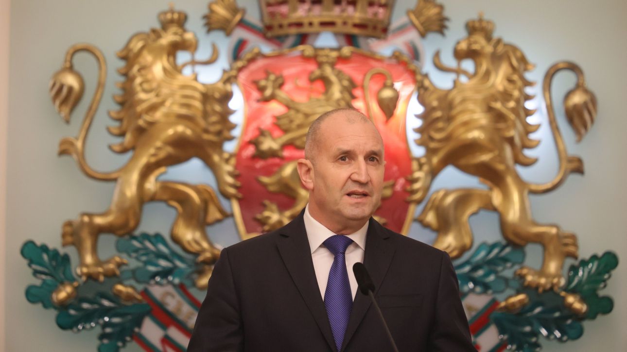 &Pi;&alpha;&rho;&alpha;&iota;&tau;ή&theta;&eta;&kappa;&epsilon; &omicron; &pi;&rho;ό&epsilon;&delta;&rho;&omicron;&sigmaf; &tau;&eta;&sigmaf; &Beta;&omicron;&upsilon;&lambda;&gamma;&alpha;&rho;ί&alpha;&sigmaf; &Rho;&omicron;ύ&mu;&epsilon;&nu; &Rho;ά&nu;&tau;&epsilon;&phi; - &Phi;έ&rho;&epsilon;&tau;&alpha;&iota; &nu;&alpha; &iota;&delta;&rho;ύ&epsilon;&iota; &delta;&iota;&kappa;ό &tau;&omicron;&upsilon; &kappa;ό&mu;&mu;&alpha;