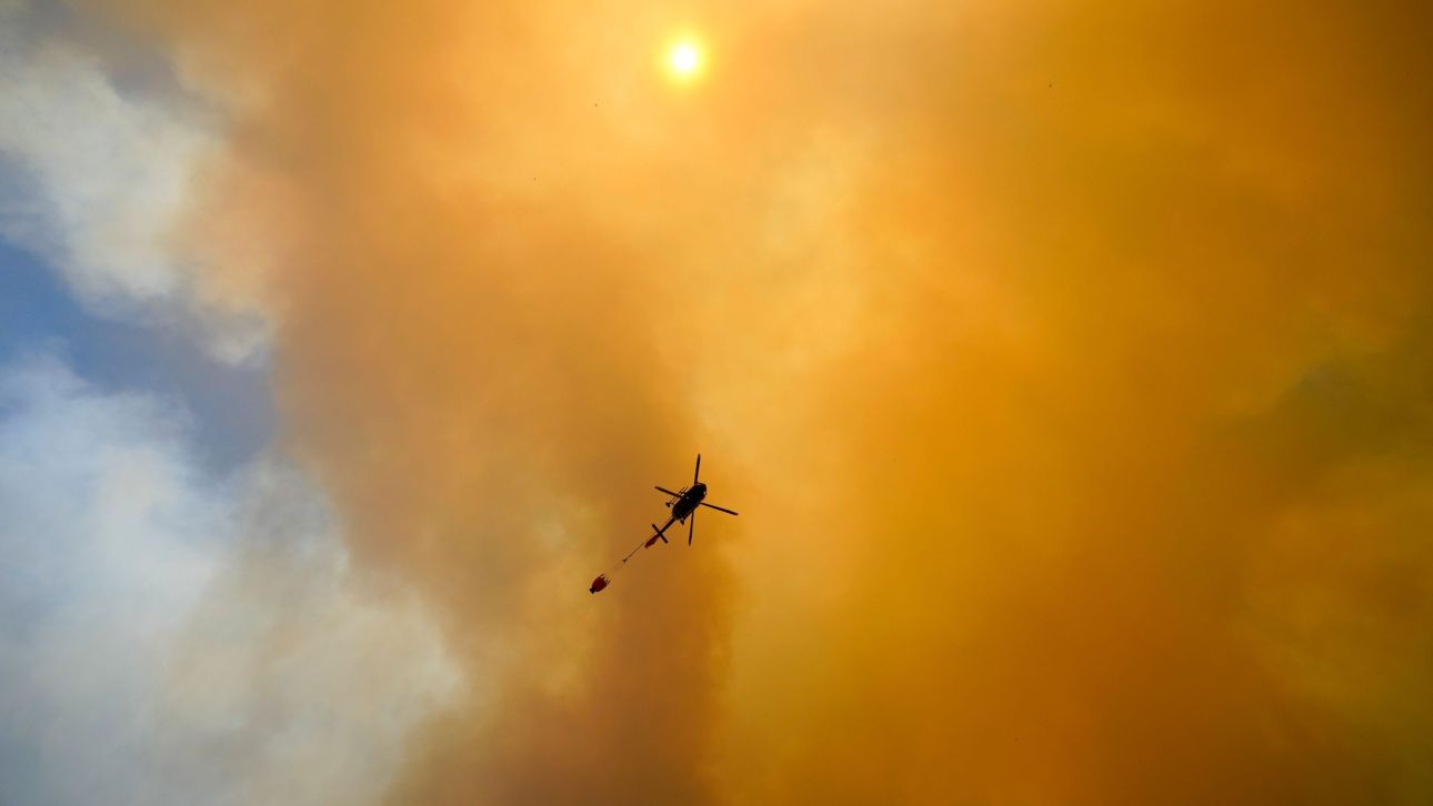 &Sigma;&kappa;&lambda;&eta;&rho;ή &mu;ά&chi;&eta; &mu;&epsilon; &tau;&iota;&sigmaf; &phi;&lambda;ό&gamma;&epsilon;&sigmaf; &sigma;&tau;&eta; &Chi;&iota;&lambda;ή: 20 &nu;&epsilon;&kappa;&rho;&omicron;ί, &mu;&epsilon;&gamma;ά&lambda;&epsilon;&sigmaf; &upsilon;&lambda;&iota;&kappa;έ&sigmaf; &kappa;&alpha;&tau;&alpha;&sigma;&tau;&rho;&omicron;&phi;έ&sigmaf; &epsilon;&nu; &mu;έ&sigma;&omega; &theta;έ&rho;&omicron;&upsilon;&sigmaf;