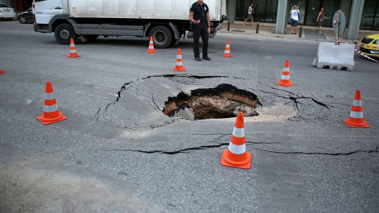 &Kappa;&alpha;&kappa;&omicron;&kappa;&alpha;&iota;&rho;ί&alpha;: &Kappa;&alpha;&theta;ί&zeta;&eta;&sigma;&eta; &epsilon;&delta;ά&phi;&omicron;&upsilon;&sigmaf; &sigma;&tau;&omicron; &Gamma;&rho;&alpha;&mu;&mu;&alpha;&tau;&iota;&kappa;ό