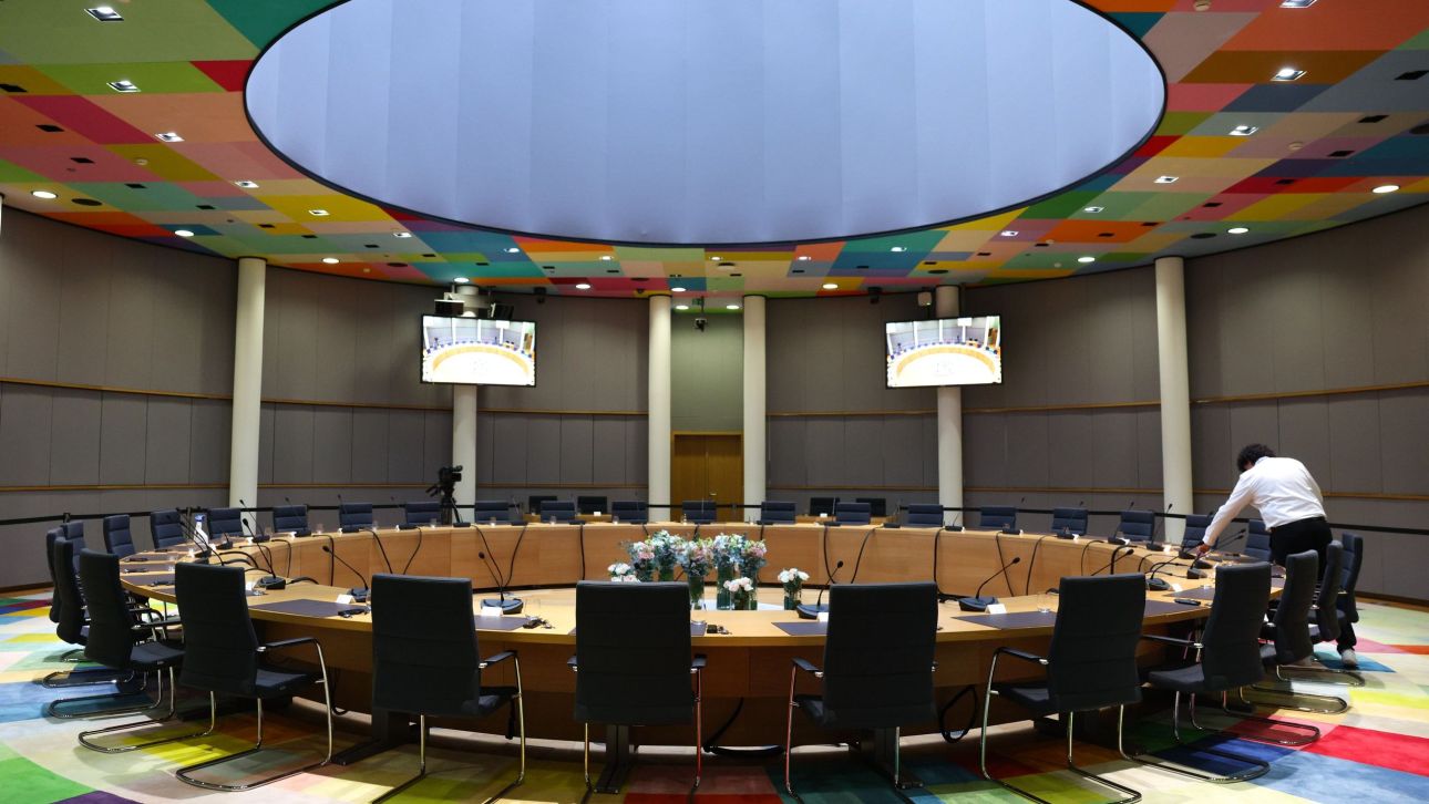 &Epsilon;&upsilon;&rho;&omega;&pi;&alpha;ϊ&kappa;ό &Sigma;&upsilon;&mu;&beta;&omicron;ύ&lambda;&iota;&omicron;: &Sigma;&epsilon; &alpha;&nu;&alpha;&zeta;ή&tau;&eta;&sigma;&eta; &kappa;&omicron;&iota;&nu;ή&sigmaf; &gamma;&rho;&alpha;&mu;&mu;ή&sigmaf; &alpha;&pi;έ&nu;&alpha;&nu;&tau;&iota; &sigma;&tau;&omicron;&nu; &Tau;&rho;&alpha;&mu;&pi;