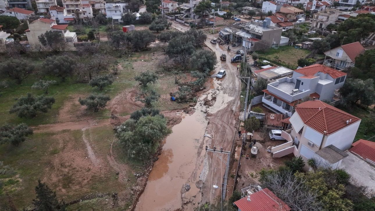 &Lambda;έ&kappa;&kappa;&alpha;&sigmaf; &gamma;&iota;&alpha; &pi;&lambda;&eta;&mu;&mu;ύ&rho;&epsilon;&sigmaf;: &Omicron; &pi;&omicron;&lambda;&epsilon;&omicron;&delta;&omicron;&mu;&iota;&kappa;ό&sigmaf; &sigma;&chi;&epsilon;&delta;&iota;&alpha;&sigma;&mu;ό&sigmaf; &alpha;&gamma;&nu;ό&eta;&sigma;&epsilon; &rho;έ&mu;&alpha;&tau;&alpha; &kappa;&alpha;&iota; &gamma;&epsilon;&omicron;&mu;&omicron;&rho;&phi;&omicron;&lambda;&omicron;&gamma;&iota;&kappa;ή &iota;&sigma;&tau;&omicron;&rho;ί&alpha; &pi;&epsilon;&rho;&iota;&omicron;&chi;ώ&nu;