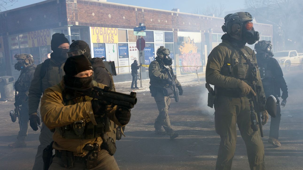 &Tau;&iota; &epsilon;ί&nu;&alpha;&iota; &eta; ICE &kappa;&alpha;&iota; &pi;&omicron;&iota;&epsilon;&sigmaf; &omicron;&iota; &epsilon;&xi;&omicron;&upsilon;&sigma;ί&epsilon;&sigmaf; &tau;&eta;&sigmaf;-&Eta; &epsilon;&kappa;&pi;&alpha;ί&delta;&epsilon;&upsilon;&sigma;&eta;, &omicron;&iota; &sigma;&upsilon;&lambda;&lambda;ή&psi;&epsilon;&iota;&sigmaf; &mu;έ&sigma;&alpha; &sigma;&tau;&alpha; &sigma;&pi;ί&tau;&iota;&alpha; &kappa;&alpha;&iota; &eta; &omicron;&pi;&lambda;&omicron;&chi;&rho;&eta;&sigma;ί&alpha;