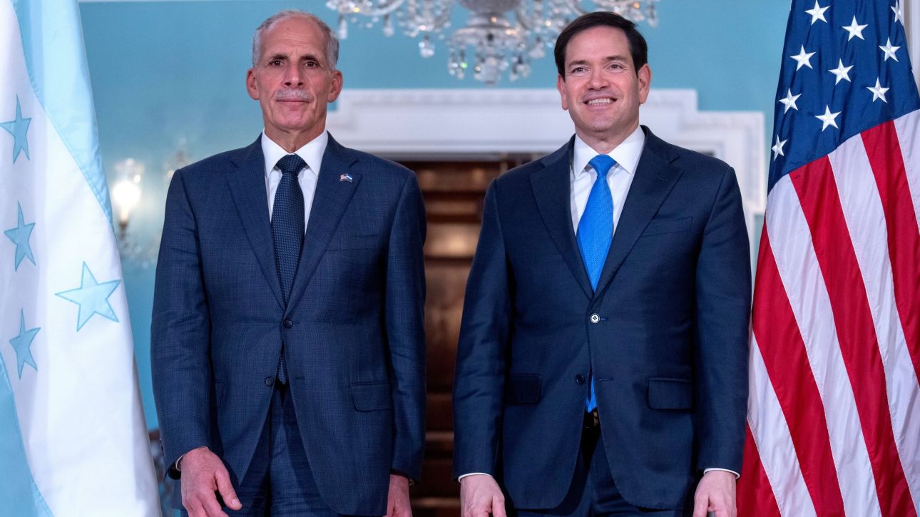 &Omicron;&rho;&kappa;ί&zeta;&epsilon;&tau;&alpha;&iota; &pi;&rho;ό&epsilon;&delta;&rho;&omicron;&sigmaf; &tau;&eta;&sigmaf; &Omicron;&nu;&delta;&omicron;ύ&rho;&alpha;&sigmaf; &omicron; &Nu;ά&sigma;&rho;&iota; &Alpha;&sigma;&phi;&omicron;ύ&rho;&alpha; &ndash; Έ&chi;&epsilon;&iota; &tau;&eta;&nu; &sigma;&tau;ή&rho;&iota;&xi;&eta; &tau;&omicron;&upsilon; &Tau;&rho;&alpha;&mu;&pi;