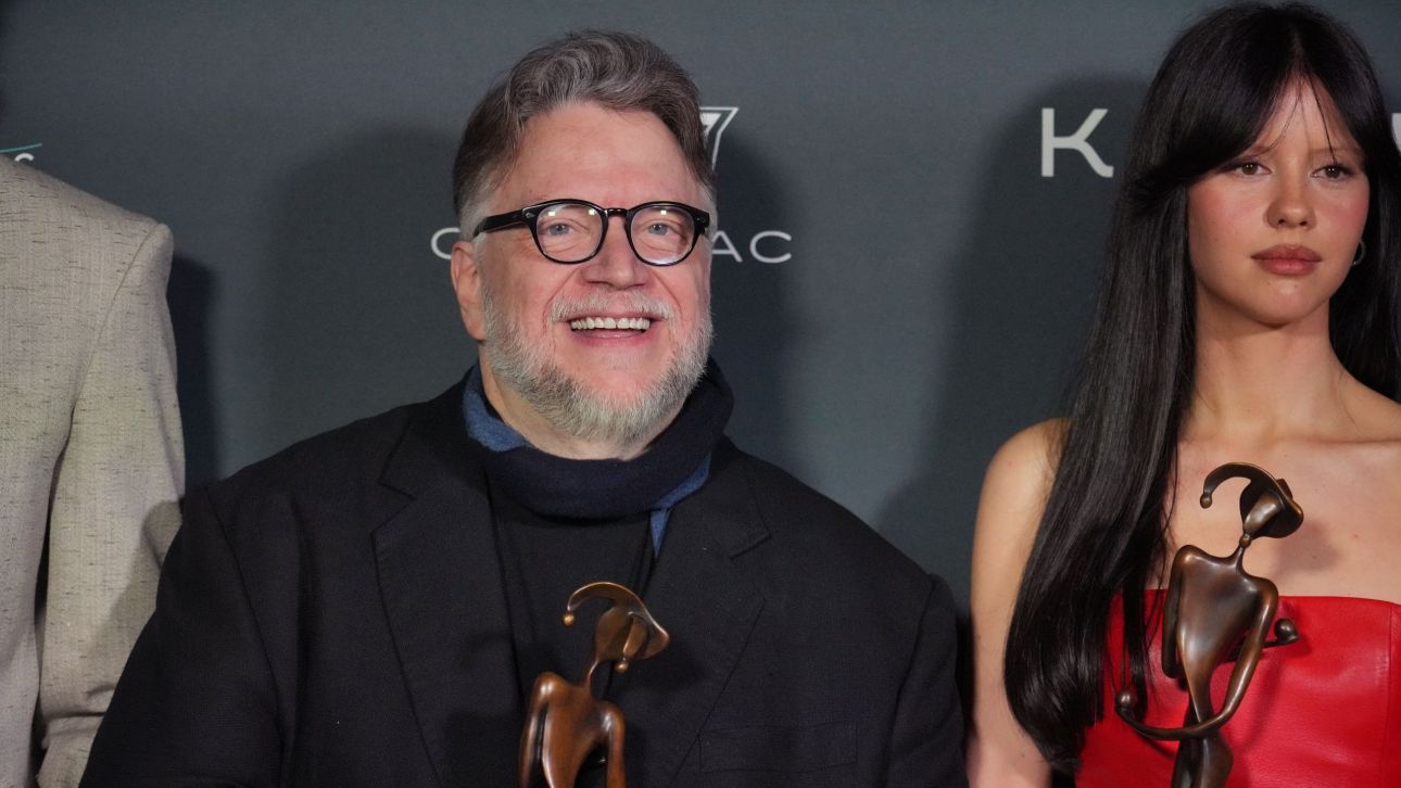 Ο Γκιγιέρμο ντελ Τόρο τραγουδά: H μυστική βραδιά του Netflix που άφησε άφωνο το Χόλιγουντ