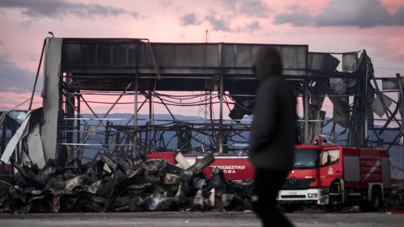 &Beta;&iota;&omicron;&lambda;ά&nu;&tau;&alpha;: &Phi;&omega;&tau;&omicron;&gamma;&rho;&alpha;&phi;ί&alpha; &nu;&tau;&omicron;&kappa;&omicron;&upsilon;&mu;έ&nu;&tau;&omicron; &alpha;&pi;ό &tau;&omicron; &sigma;&eta;&mu;&epsilon;ί&omicron; &delta;&iota;&alpha;&rho;&rho;&omicron;ή&sigmaf; &pi;&rho;&omicron;&pi;&alpha;&nu;ί&omicron;&upsilon; &ndash; &Sigma;&tau;&omicron;&nu; &epsilon;&iota;&sigma;&alpha;&gamma;&gamma;&epsilon;&lambda;έ&alpha; &omicron;&iota; &sigma;&upsilon;&lambda;&lambda;&eta;&phi;&theta;έ&nu;&tau;&epsilon;&sigmaf;