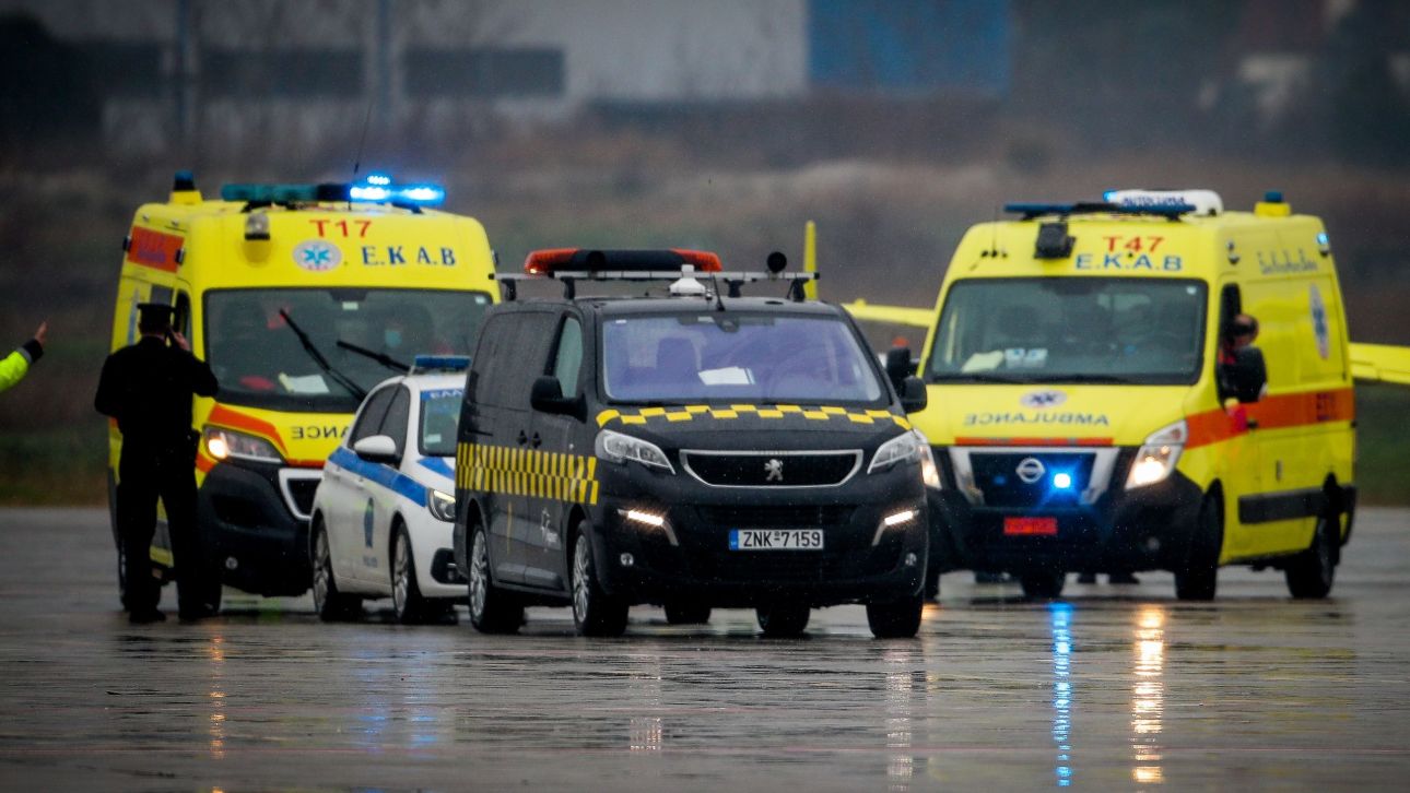 &Beta;&omicron;&upsilon;&beta;ό&sigmaf; &pi;ό&nu;&omicron;&sigmaf;: &Epsilon;&pi;&alpha;&nu;&alpha;&pi;&alpha;&tau;&rho;ί&zeta;&omicron;&nu;&tau;&alpha;&iota; &omicron; &sigma;&omicron;&rho;&omicron;ί - &Epsilon;&pi;έ&sigma;&tau;&rho;&epsilon;&psi;&alpha;&nu; &omicron;&iota; &tau;&rho;&alpha;&upsilon;&mu;&alpha;&tau;ί&epsilon;&sigmaf; &tau;&omicron;&upsilon; &delta;&upsilon;&sigma;&tau;&upsilon;&chi;ή&mu;&alpha;&tau;&omicron;&sigmaf; &sigma;&tau;&eta; &Rho;&omicron;&upsilon;&mu;&alpha;&nu;ί&alpha;