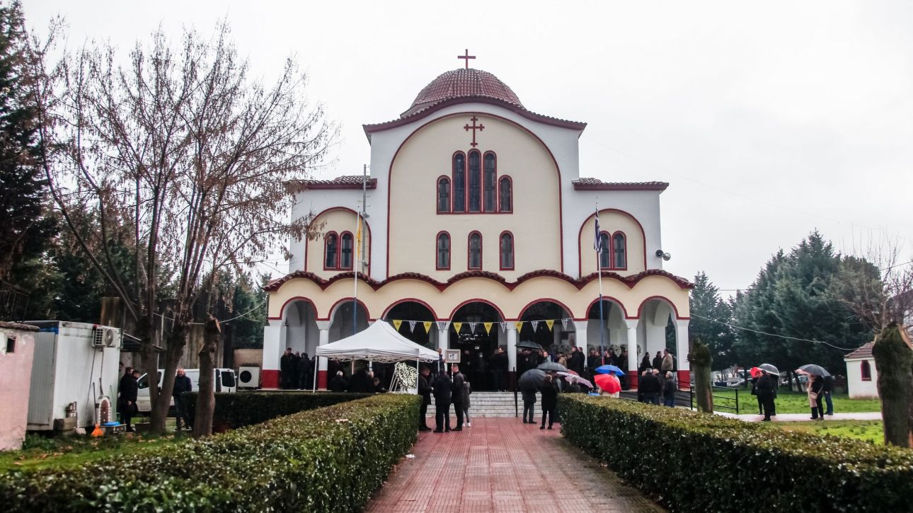 &Sigma;&epsilon; &beta;&alpha;&rho;ύ &kappa;&lambda;ί&mu;&alpha; &omicron;&iota; &kappa;&eta;&delta;&epsilon;ί&epsilon;&sigmaf; &tau;&omega;&nu; &tau;&rho;&iota;ώ&nu; &theta;&upsilon;&mu;ά&tau;&omega;&nu; &tau;&eta;&sigmaf; &tau;&rho;&alpha;&gamma;&omega;&delta;ί&alpha;&sigmaf; &sigma;&tau;&eta;&nu; &Beta;&iota;&omicron;&lambda;ά&nu;&tau;&alpha;