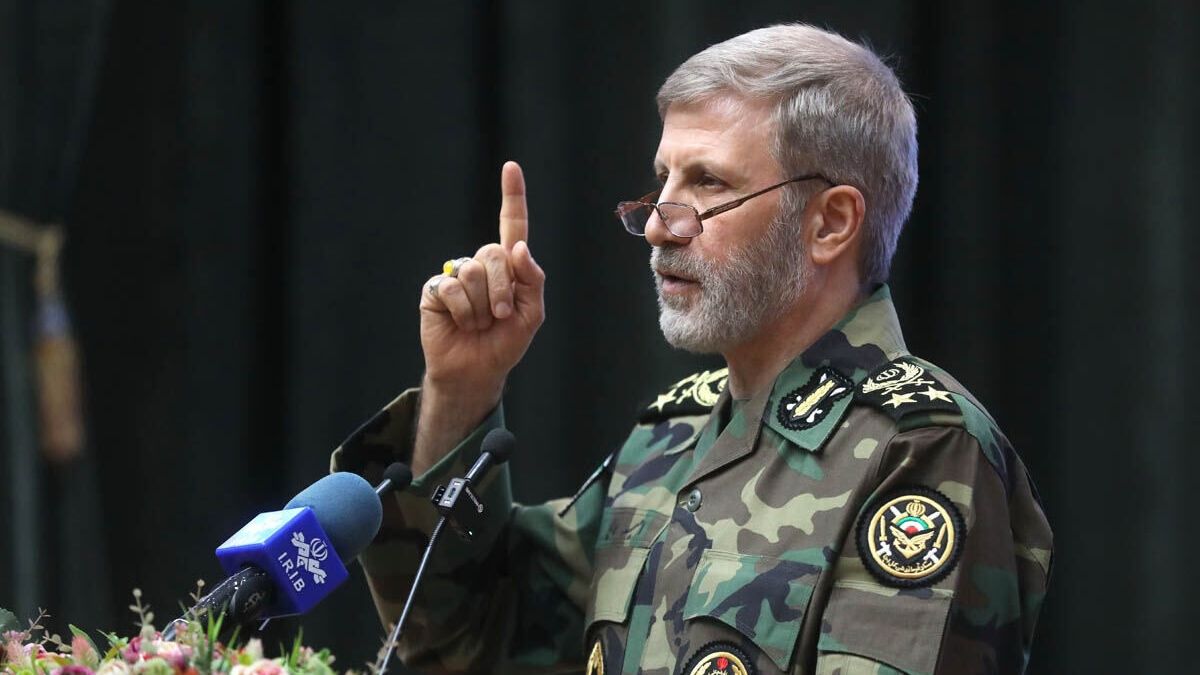 &Nu;έ&alpha; &pi;&rho;&omicron;&epsilon;&iota;&delta;&omicron;&pi;&omicron;ί&eta;&sigma;&eta; &alpha;&pi;ό &tau;&omicron;&nu; &iota;&rho;&alpha;&nu;&iota;&kappa;ό &sigma;&tau;&rho;&alpha;&tau;ό: &laquo;&Sigma;&upsilon;&nu;&tau;&rho;&iota;&pi;&tau;&iota;&kappa;ή &eta; &alpha;&pi;ά&nu;&tau;&eta;&sigma;&eta; &sigma;&epsilon; &kappa;ά&theta;&epsilon; &epsilon;&iota;&sigma;&beta;&omicron;&lambda;ή&raquo;