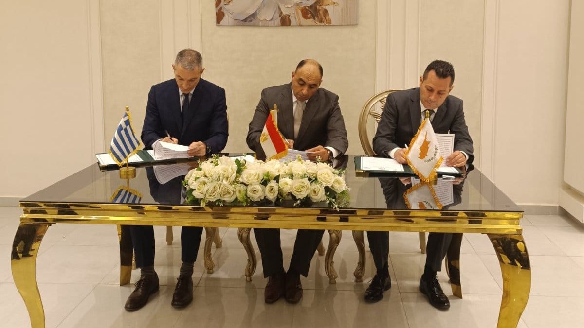 &Upsilon;&pi;&epsilon;&gamma;&rho;ά&phi;&eta; &tau;&omicron; &Kappa;&omicron;&iota;&nu;ό &Sigma;&chi;έ&delta;&iota;&omicron; &Delta;&rho;ά&sigma;&eta;&sigmaf; &Epsilon;&lambda;&lambda;ά&delta;&alpha;&sigmaf;, &Kappa;ύ&pi;&rho;&omicron;&upsilon;, &Alpha;&iota;&gamma;ύ&pi;&tau;&omicron;&upsilon; &kappa;&alpha;&iota; &tau;&omicron; &pi;&rho;ό&gamma;&rho;&alpha;&mu;&mu;&alpha; &Sigma;&tau;&rho;&alpha;&tau;&iota;&omega;&tau;&iota;&kappa;ή&sigmaf; &Sigma;&upsilon;&nu;&epsilon;&rho;&gamma;&alpha;&sigma;ί&alpha;&sigmaf;