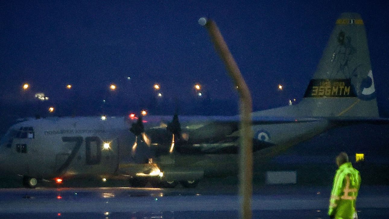 &Tau;&rho;&omicron;&chi;&alpha;ί&omicron; &sigma;&tau;&eta; &Rho;&omicron;&upsilon;&mu;&alpha;&nu;ί&alpha;: &Sigma;ή&mu;&epsilon;&rho;&alpha; &kappa;&alpha;&iota; &alpha;ύ&rho;&iota;&omicron; &omicron;&iota; &kappa;&eta;&delta;&epsilon;ί&epsilon;&sigmaf; &gamma;&iota;&alpha; &tau;&omicron;&upsilon;&sigmaf; &epsilon;&pi;&tau;ά &omicron;&pi;&alpha;&delta;&omicron;ύ&sigmaf; &tau;&omicron;&upsilon; &Pi;&Alpha;&Omicron;&Kappa;