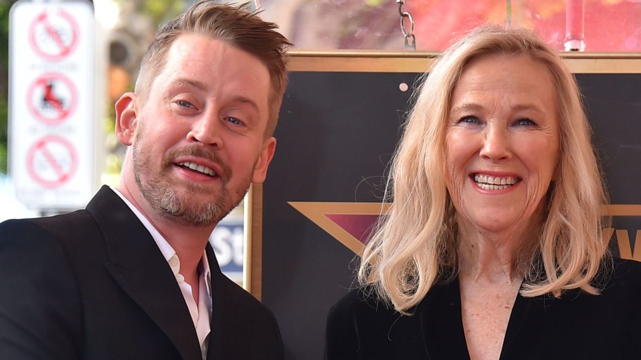 &Pi;έ&theta;&alpha;&nu;&epsilon; &eta; &eta;&theta;&omicron;&pi;&omicron;&iota;ό&sigmaf; &Kappa;ά&theta;&rho;&iota;&nu; &Omicron;' &Chi;ά&rho;&alpha; - &Epsilon;ί&chi;&epsilon; &upsilon;&pi;&omicron;&delta;&upsilon;&theta;&epsilon