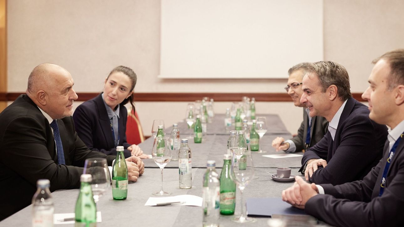 &Mu;&eta;&tau;&sigma;&omicron;&tau;ά&kappa;&eta;&sigmaf;: &Mu;&iota;&alpha; &sigma;&eta;&mu;&alpha;&nu;&tau;&iota;&kappa;ή &kappa;&alpha;&iota; &sigma;&tau;&rho;&alpha;&tau;&eta;&gamma;&iota;&kappa;ή &epsilon;&pi;έ&nu;&delta;&upsilon;&sigma;&eta; &omicron; &Kappa;ά&theta;&epsilon;&tau;&omicron;&sigmaf; &Delta;&iota;ά&delta;&rho;&omicron;&mu;&omicron;&sigmaf;